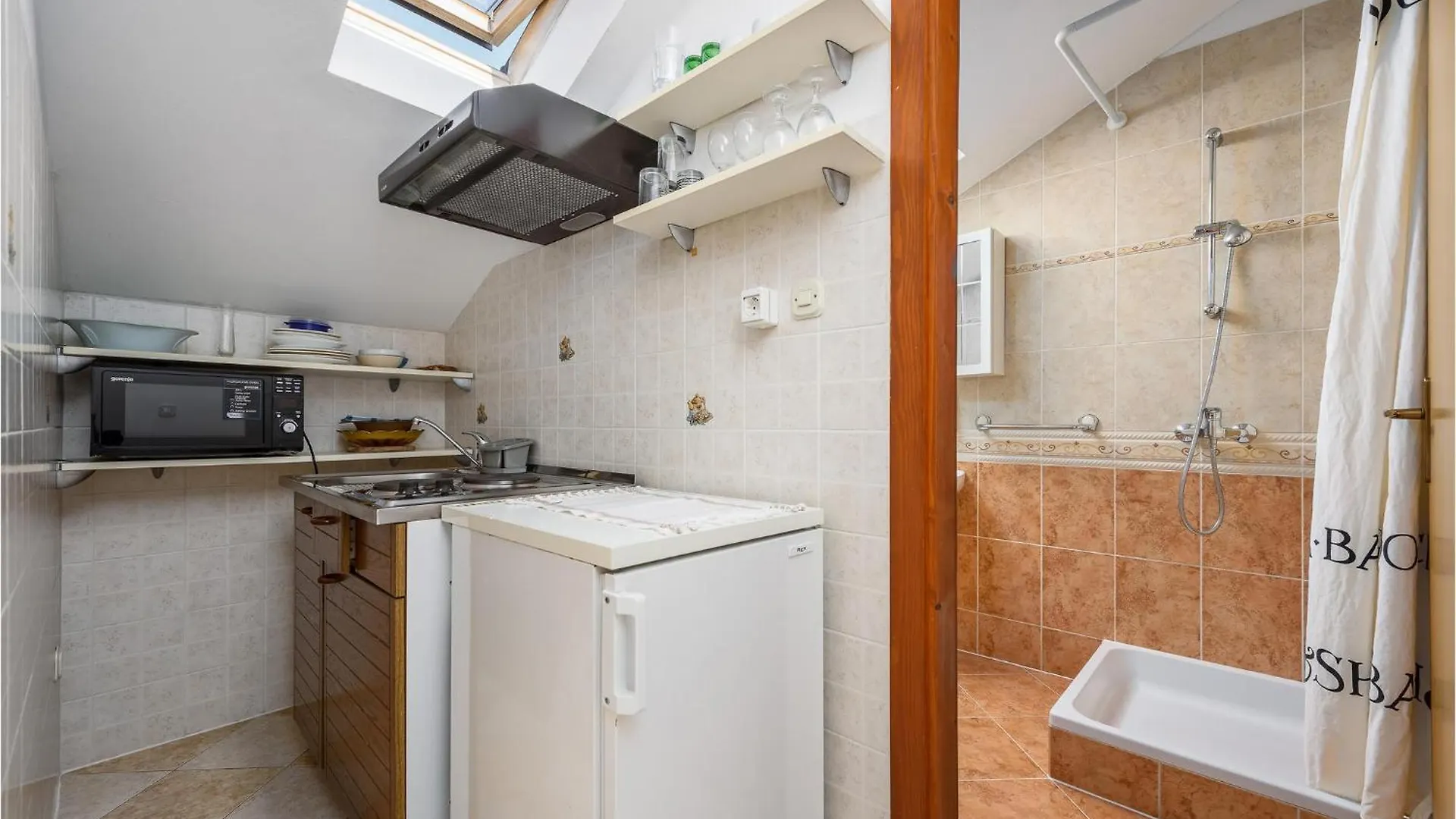 Cozy Apartment In Porec With Wifi 0*,