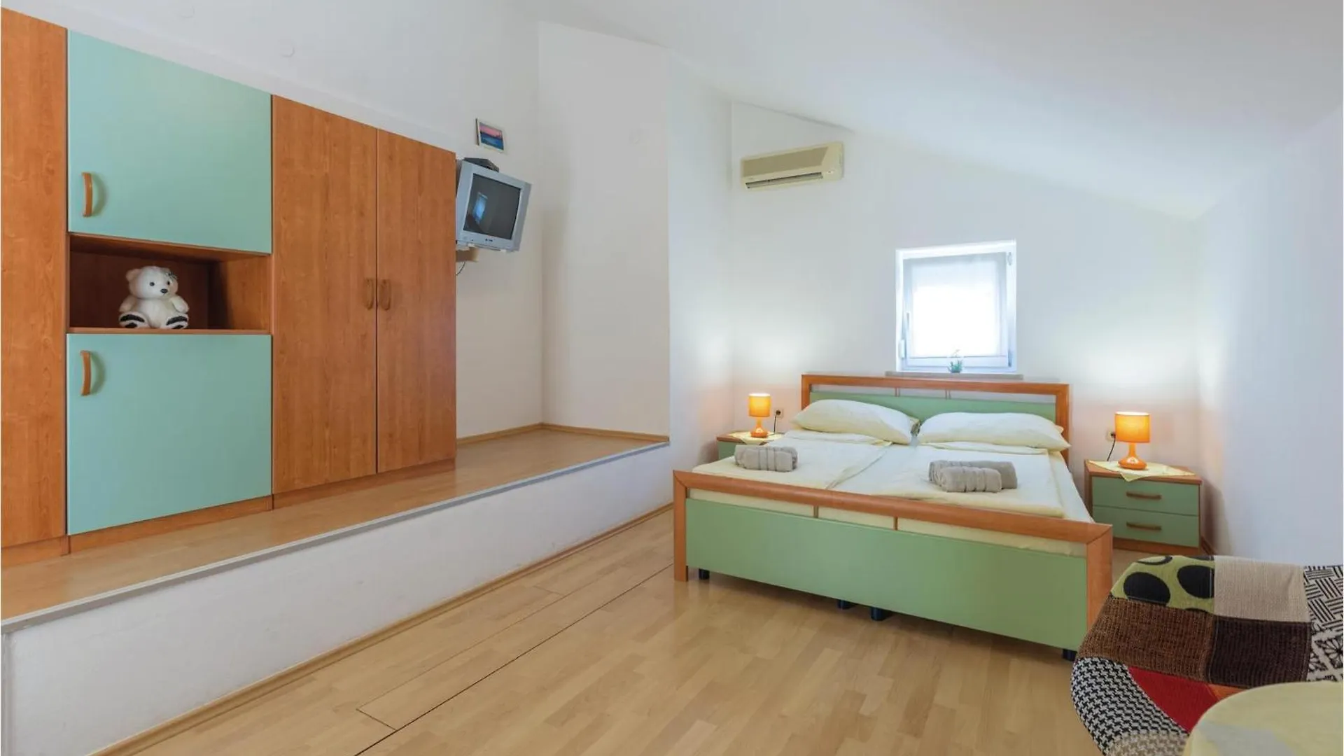 Cozy Apartment In Porec With Wifi
