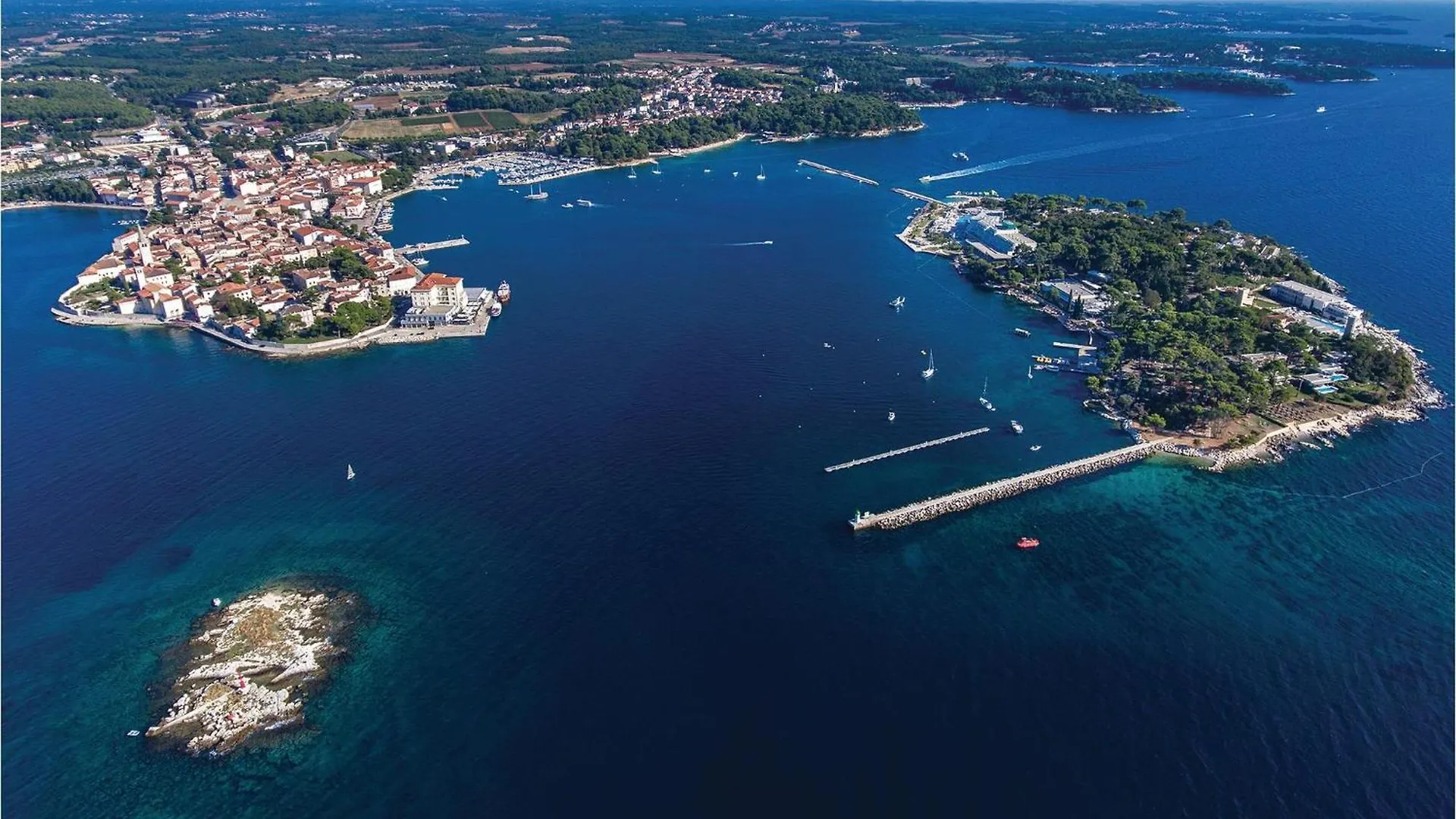 Cozy Apartment In Porec With Wifi 0*,  Croatia
